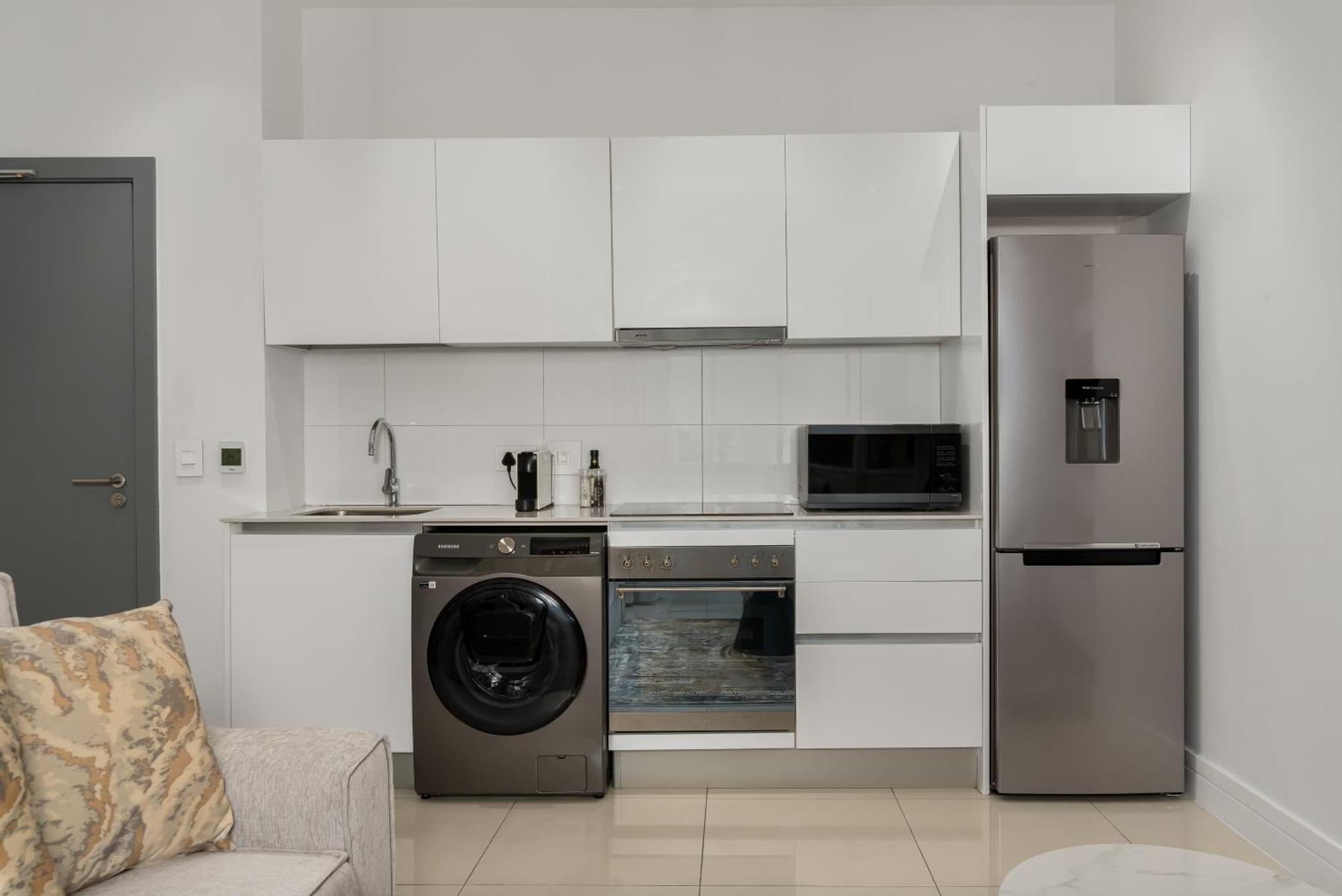 The Pullman Luxury Apartments Apartment